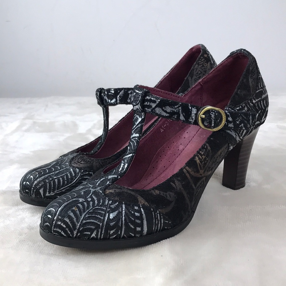 Elegant Women's T-Strap Leather Heels